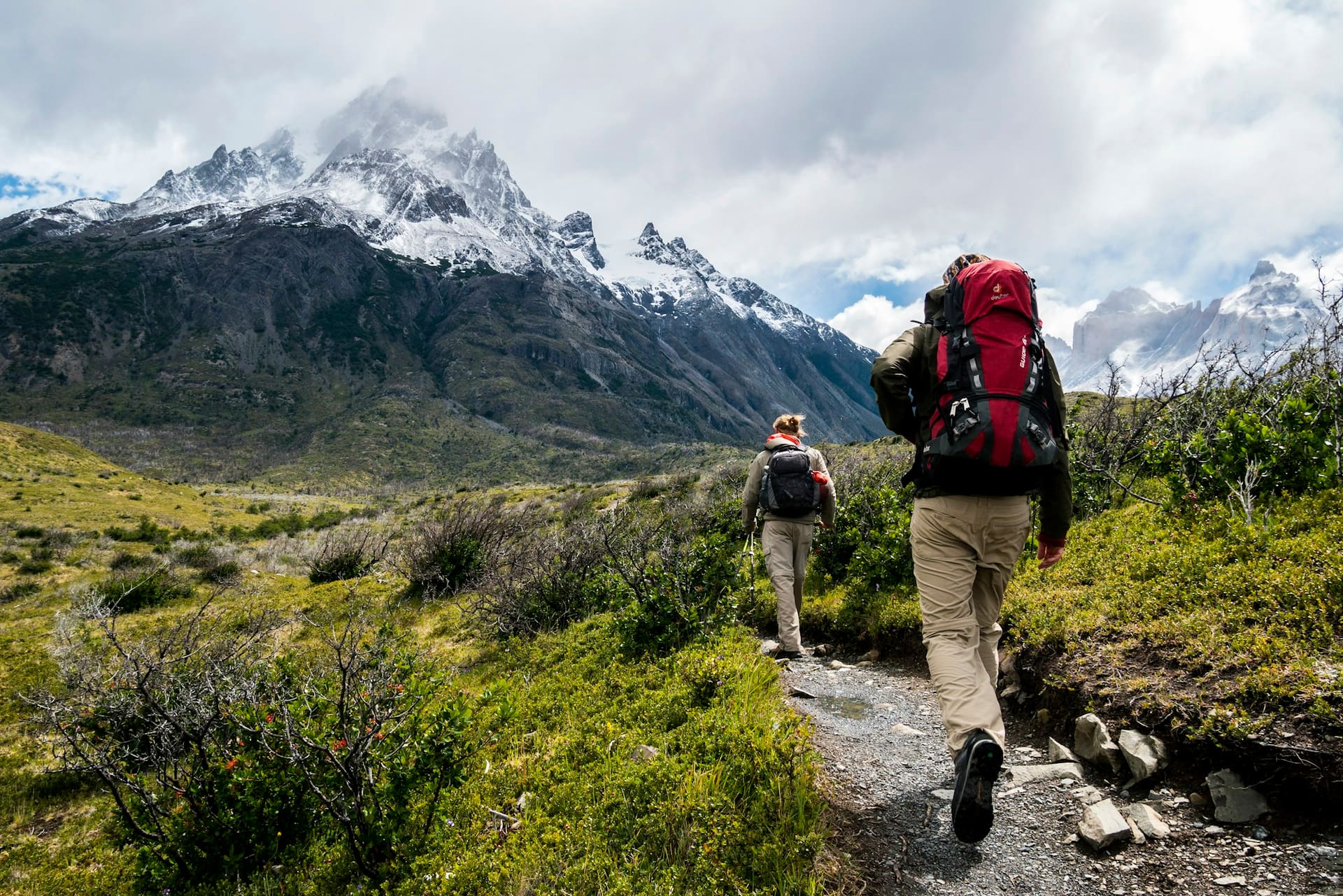Équipe de moniteurs au bord du Sella · 25 ans d’expérience sur la rivière